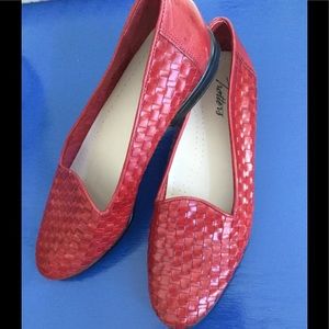 Trotters Woven Liz Loafer